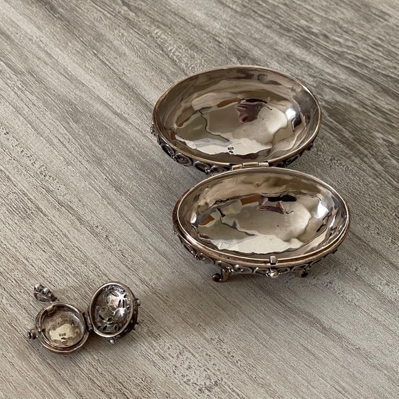 Marcasite and Pearl Silver Locket and Ornament - Picture 6 of 12